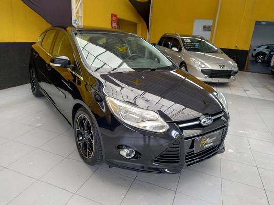 FORD FOCUS 2.0 TITANIUM PLUS 16V FLEX 4P POWERSHIFT